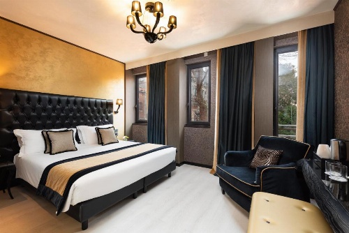 Carnival Palace Hotel image 15