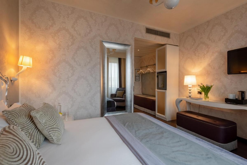 Carnival Palace Hotel Image 20