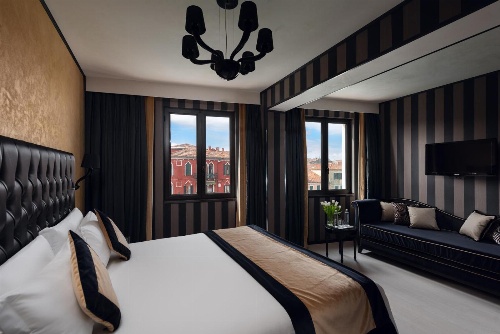 Carnival Palace Hotel image 3